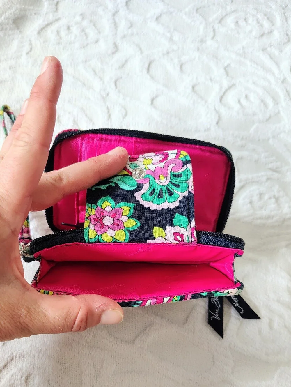 Vera Bradley Petal Paisley Smart Phone Wristlet Vintage Retired